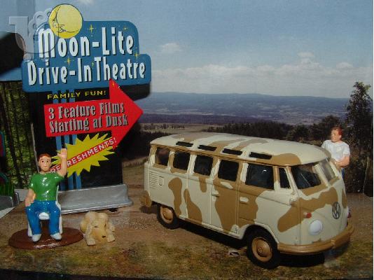 PoulaTo: '65 Volkswagen Bus, Greenlight, camouflage
